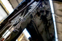 LOST-PLACES-supporting-cross
